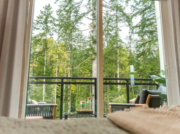 2050 Glenaire Dr #137, North Vancouver, BC V7P 1Y3