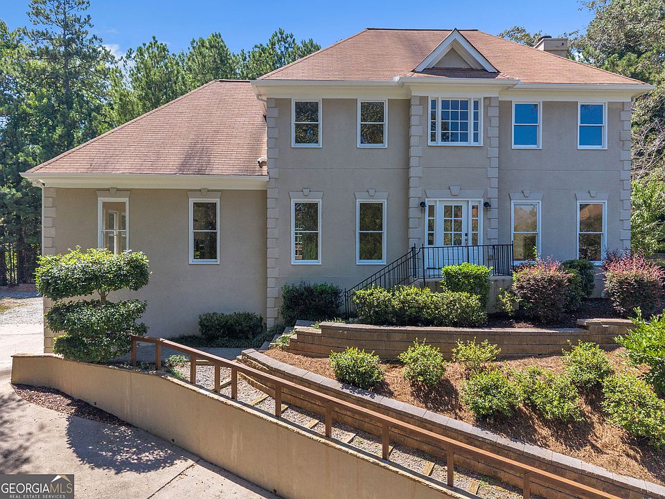 1st image of 3601 Hampstead Ln NE