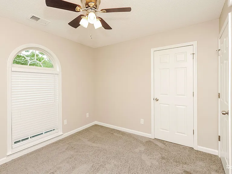 246 Augusta Woods Dr — Photo 12