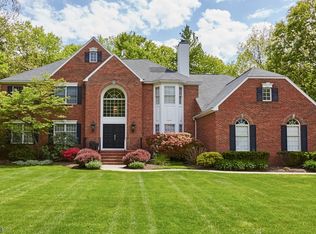 9 Rochon Ct, Montville, NJ 07045