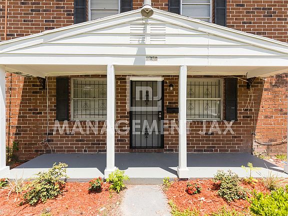 5th image of 1749 Powhattan St