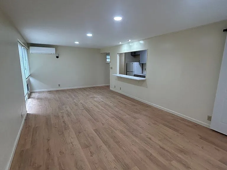 256-2B S Corl St — Photo 6