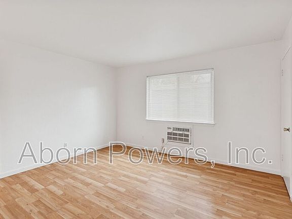 2nd image of 2423 Q St APT 8