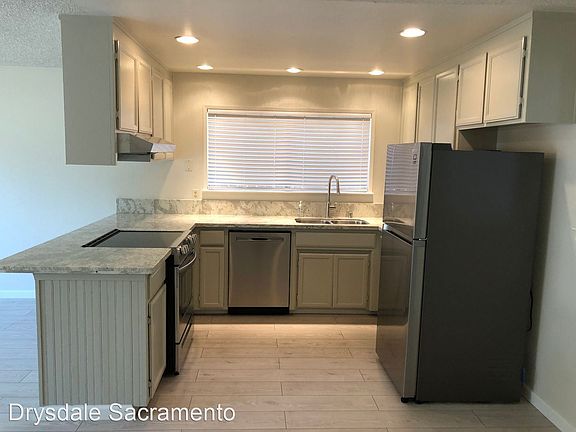 2nd image of 7237 Catamaran Dr