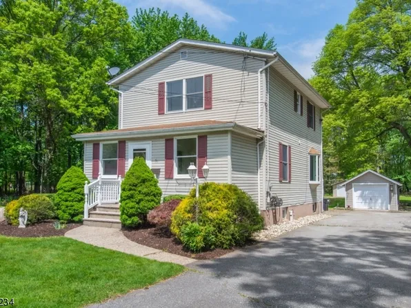 51 Jefferson St, Pequannock Twp., NJ 07440