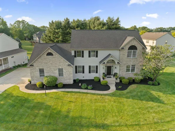 14441 Farmgate Dr, Granger, IN 46530