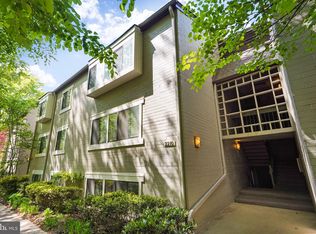 2210 Springwood Dr APT T7, Reston, VA 20191