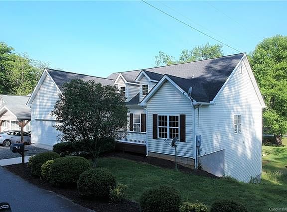 3rd image of 65 Stratford Pl