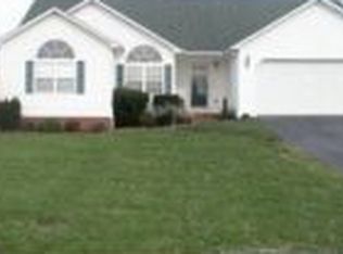 135 Cedar Point Dr, London, KY 40741