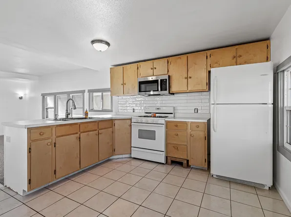 2252 Table Rock Rd Space 91, Medford, OR 97501