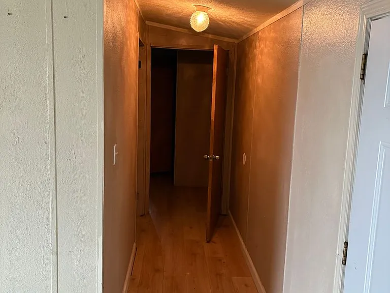 300 Hickory St — Photo 17