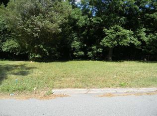 119 Maple Ave, Thomasville, NC 27360