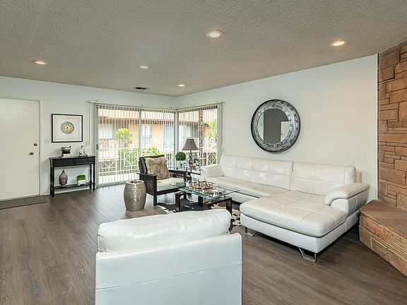 3rd image of 840 E Mendocino St APT A6