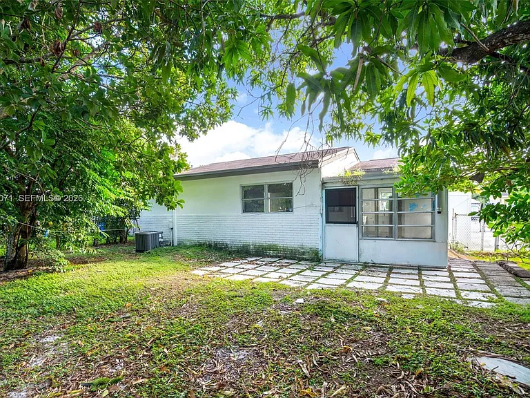 6831 Greene St — Photo 18