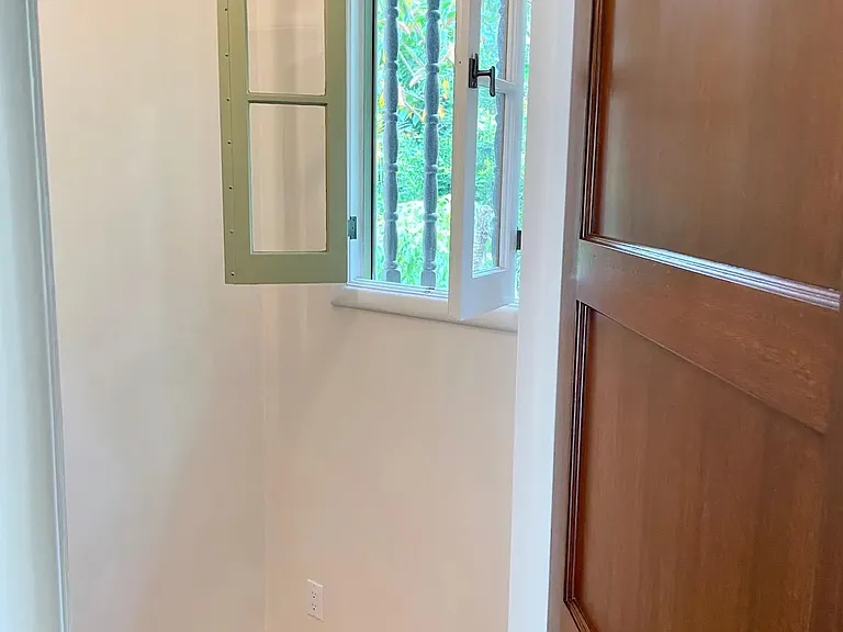 1338 N Laurel Ave #204 — Photo 10