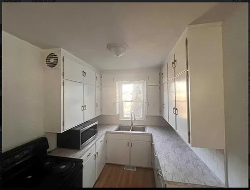 1121 Valley St Photo 1