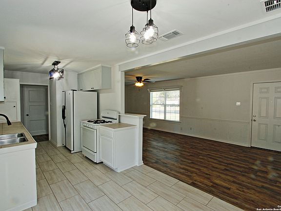3rd image of 359 TRUDELL DR