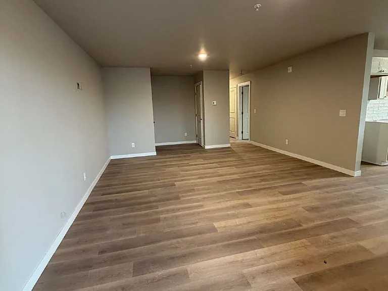 119 Rainier Ave S #201 — Photo 5