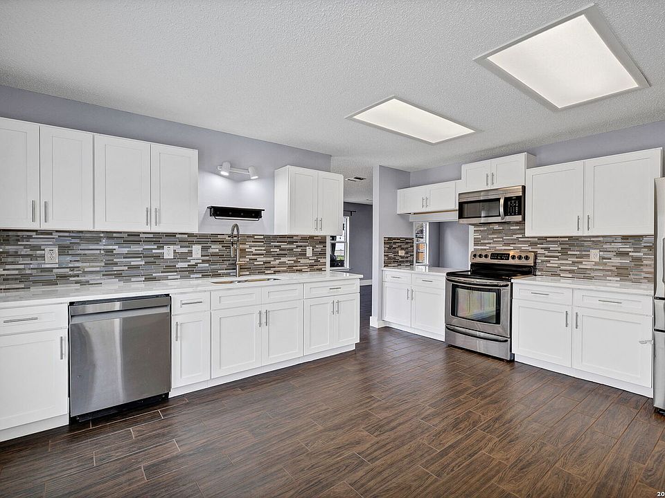 1st image of 2435 THRASHER OAK