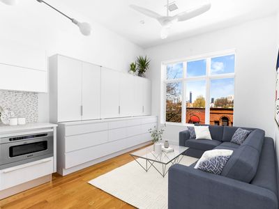 192 15th St #302, Brooklyn, NY, 11215