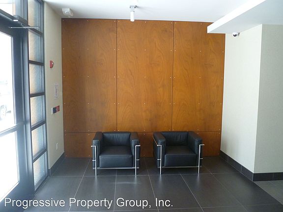 2nd image of 233 Franklin St APT 505