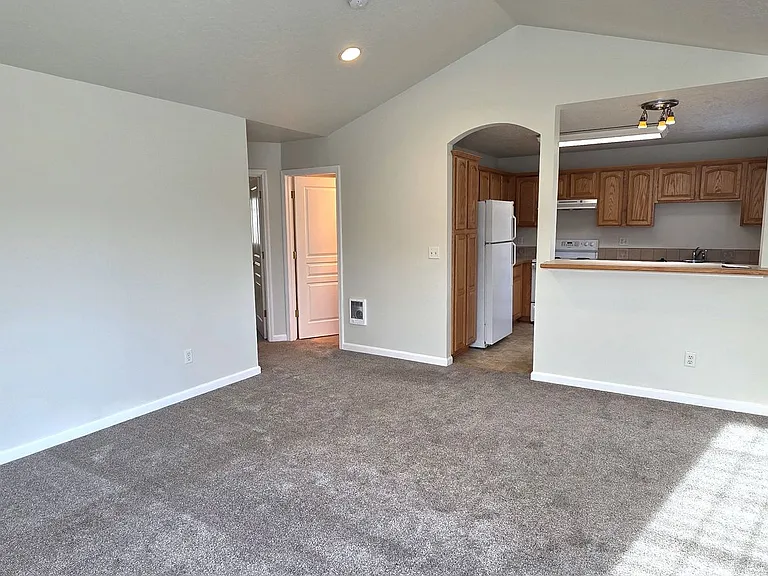2948 Matt Dr — Photo 7