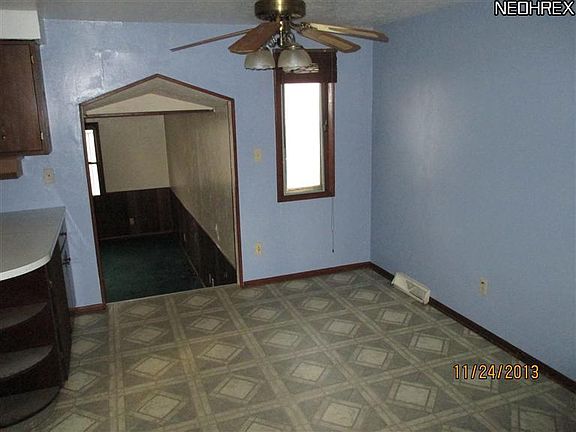 5th image of 4201 Queen Anne Ave