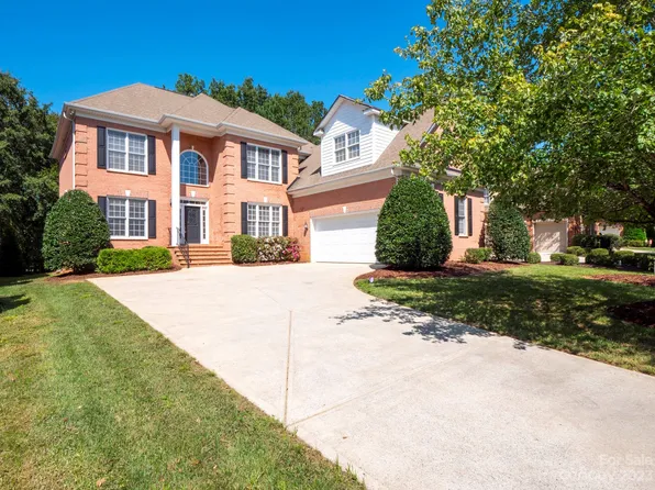 11849 James Richard Dr, Charlotte, NC 28277