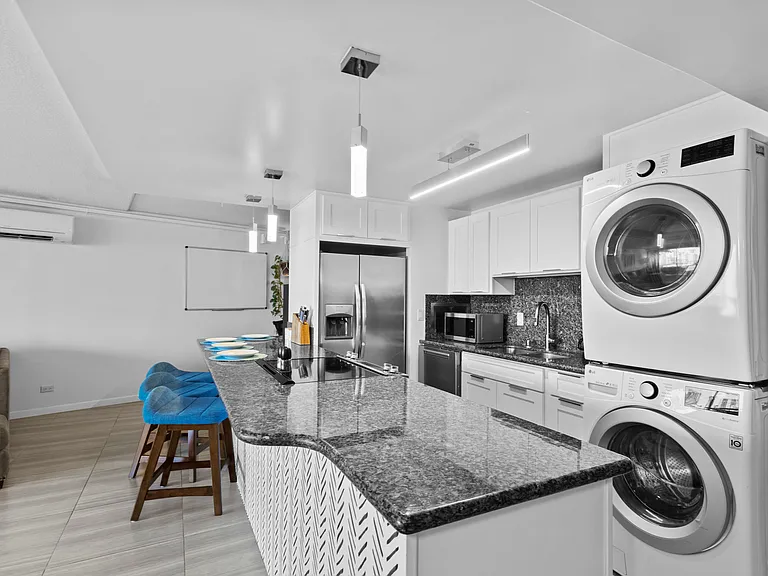 2333 Kapiolani Blvd #1614 — Photo 7