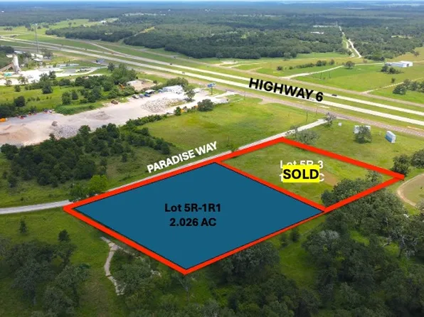 1177 Paradise Way, Navasota, TX 77868