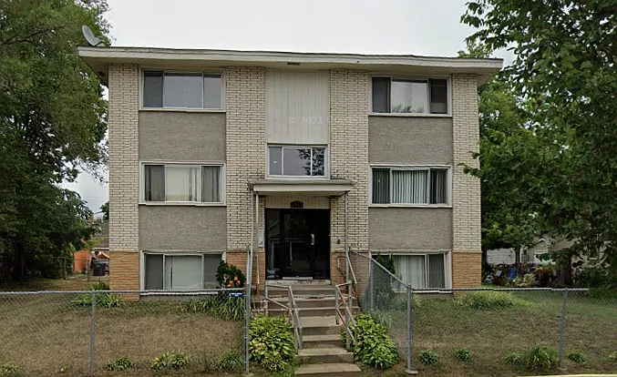 3021 Longfellow Ave S — Photo 1