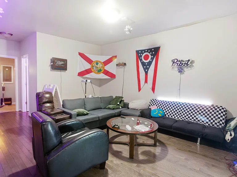 228 W McMillan St #1 — Photo 9