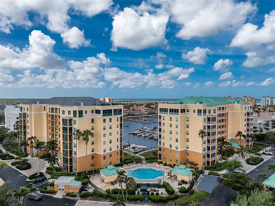 2060 Matecumbe Key Rd #2104