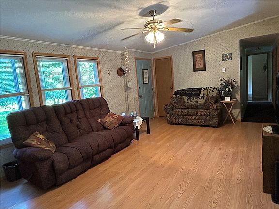 5th image of 14465 Denny Rd