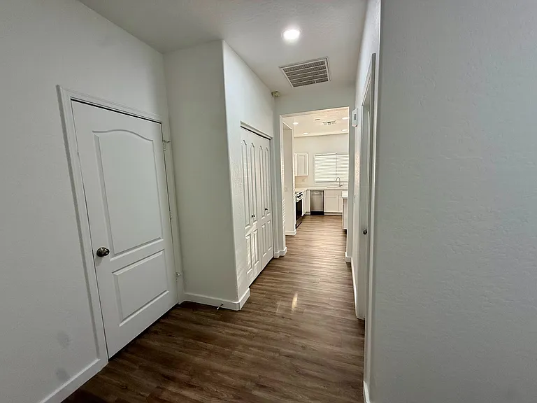 15238 W Custer Ln — Photo 26