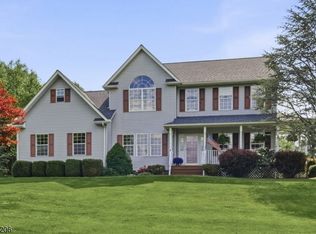 8 Links Ct, Sparta Twp., NJ 07871