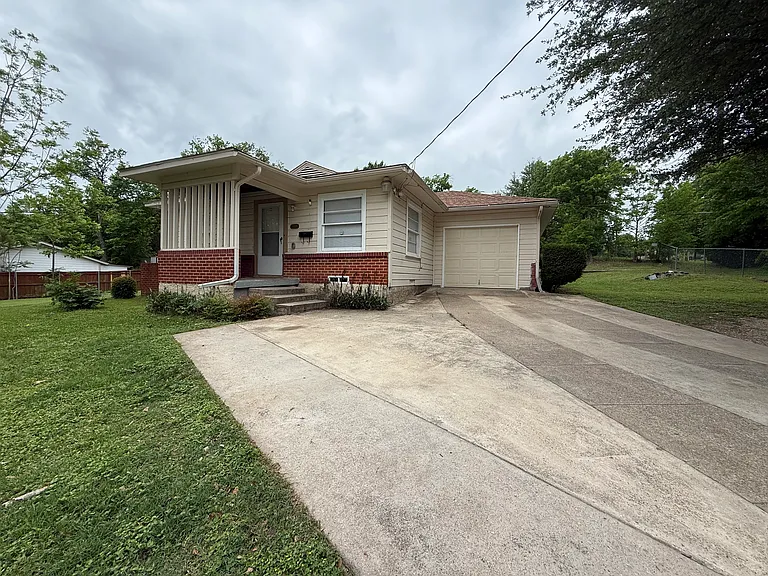 3205 Elva Ave — Photo 4