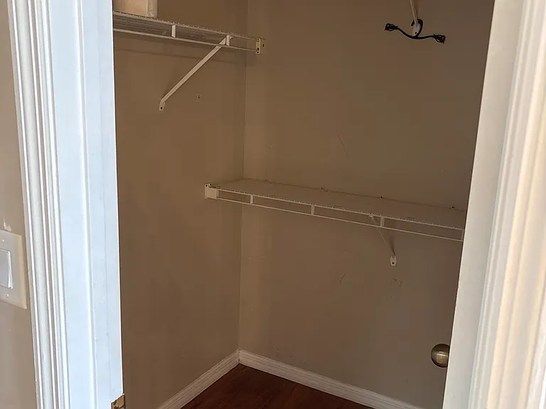 10198 Brandon Cir — Photo 12