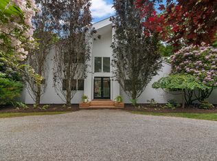 16 Quarty Cir, East Hampton, NY 11937