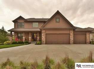 17643 Prestwick Ave, Omaha, NE 68136