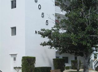 8055 112th St APT 105, Seminole, FL 33772