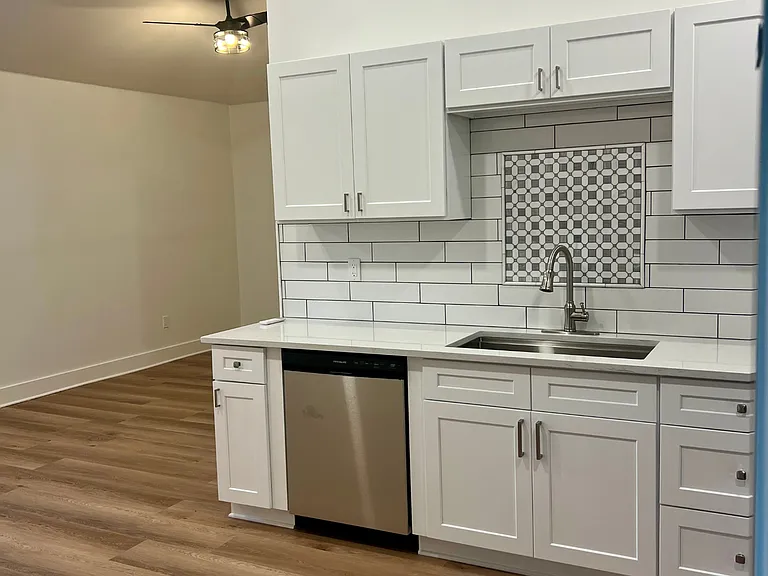 5501 S Newport Ave #B — Photo 8