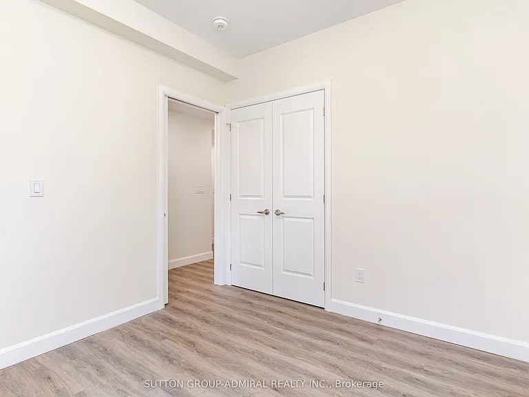 274 King St E #2 — Photo 11