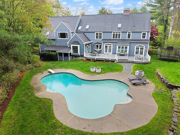 3rd image of 51 Atkinson Ln
