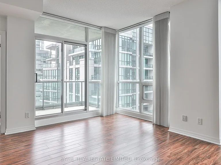 16 Yonge St #2711 — Photo 7