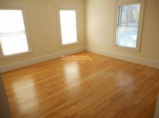 30-32 Adams St, Watertown, MA 02472