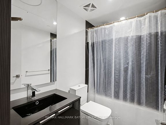 3rd image of 70 Temperance St #1708