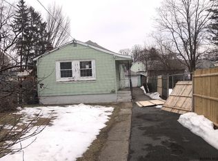 533 Vischer Ave, Schenectady, NY 12306