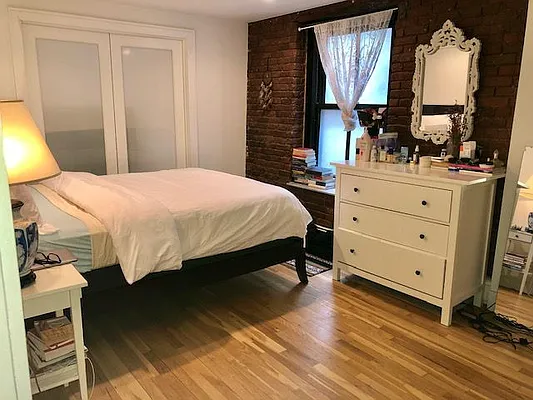 Rented by NY Living Solutions | media 14