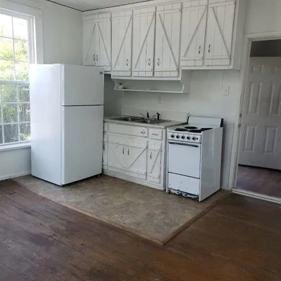 500 Annapolis Ave #4 — Photo 4